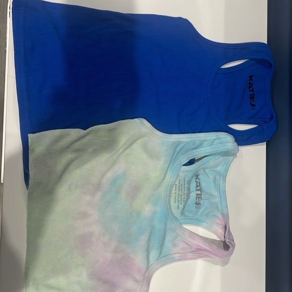 2 Katie J tanks - size large - Picture 1 of 1